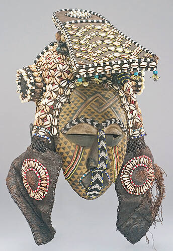 Face Mask (Nganga Nteshmi)