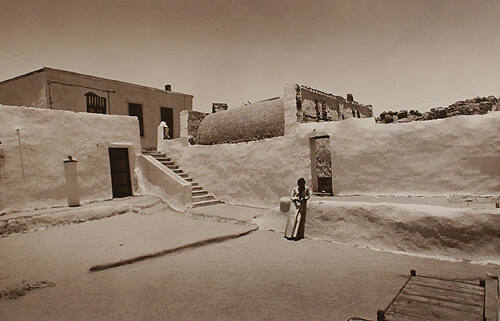 The Family Courtyard as Architectonic Sculpture (Nubian Village, Elephantine  Island)