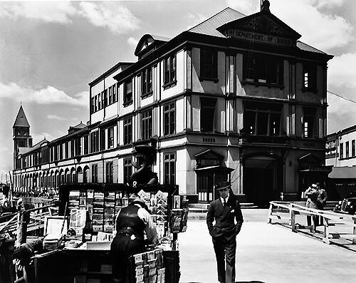 Department of Docks Building, Pier A